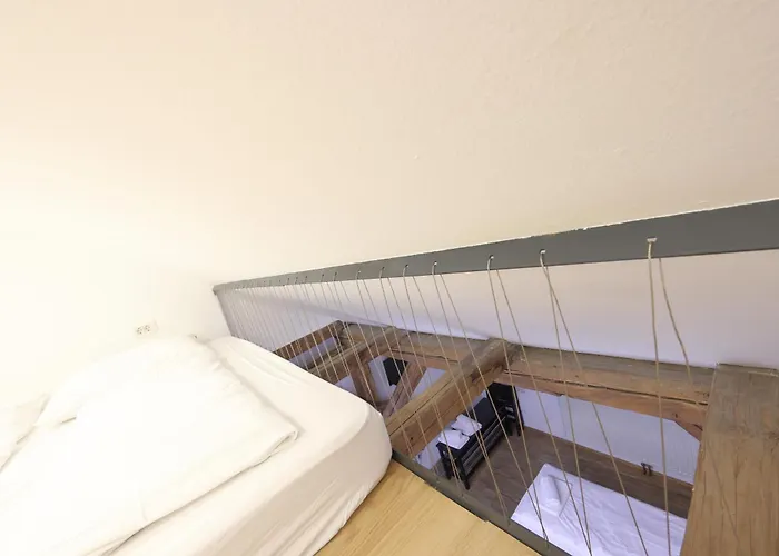 Ams * Λιουμπλιάνα